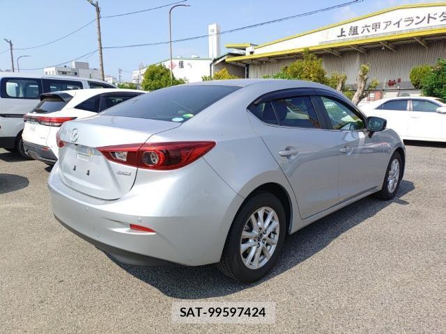 Mazda AXELA 2019-07 8328358-4