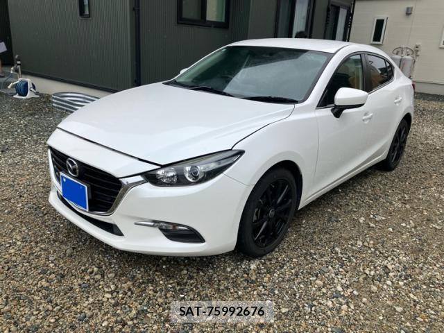 Mazda AXELA 2017-06 8328897-2