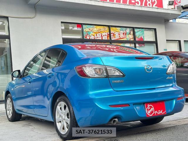 Mazda AXELA 2010-11 8329998-11