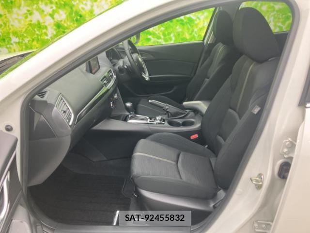 Mazda AXELA 2018-03 8330425-5