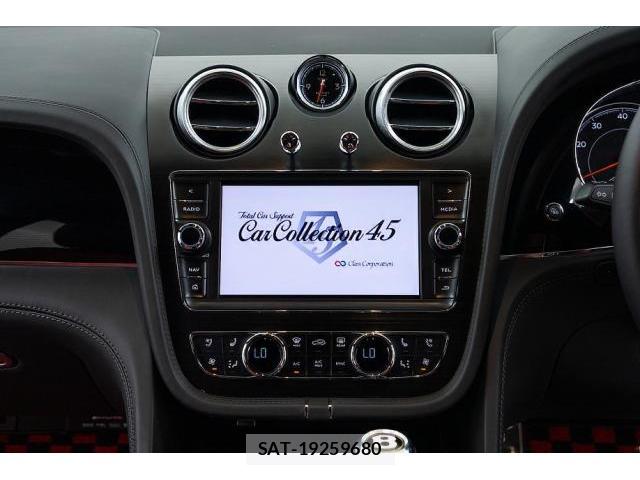 Bentley BENTAYGA 2019-07 8328578-18