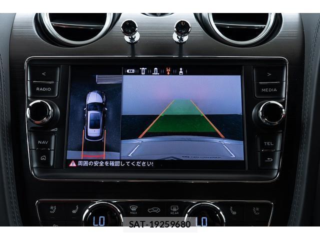 Bentley BENTAYGA 2019-07 8328578-4
