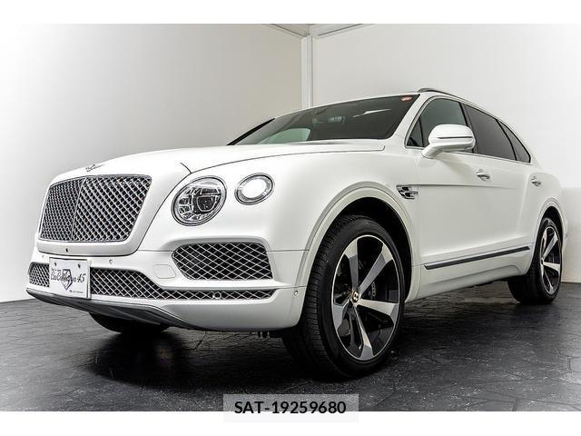 Bentley BENTAYGA 2019-07 8328578-6