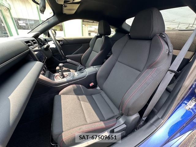 Subaru BRZ 2023-10 8329651-12