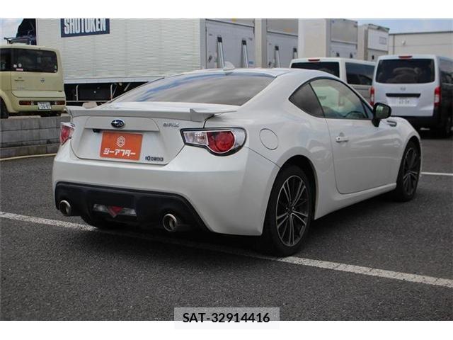 Subaru BRZ 2012-04 8329757-12