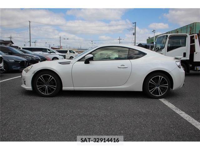 Subaru BRZ 2012-04 8329757-9