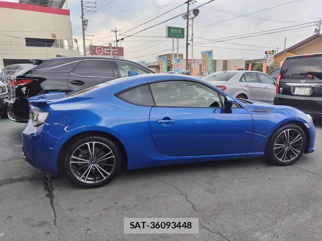 Subaru BRZ 2015-06 8330217-6