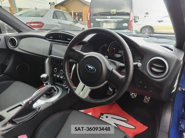 Subaru BRZ 2015-06 8330217-8