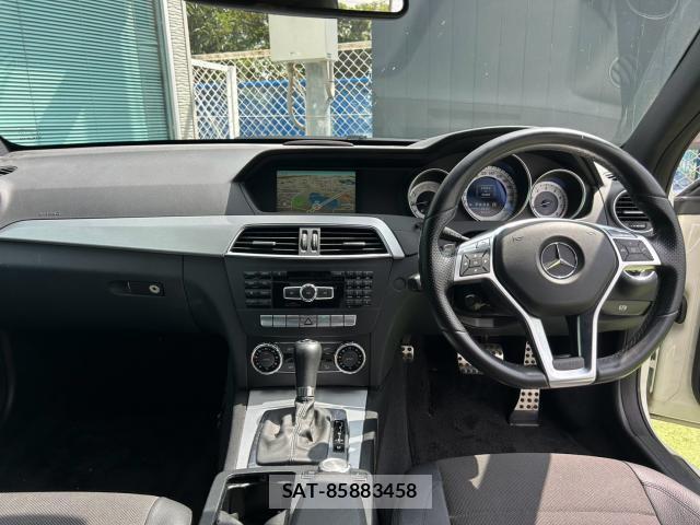 Mercedes Benz C-CLASS 2012-03 8328431-3
