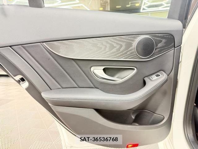 Mercedes Benz C-CLASS 2018-10 8330139-13