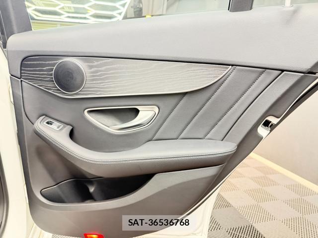 Mercedes Benz C-CLASS 2018-10 8330139-14