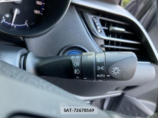 Toyota C-HR 2018-11 8328453-15