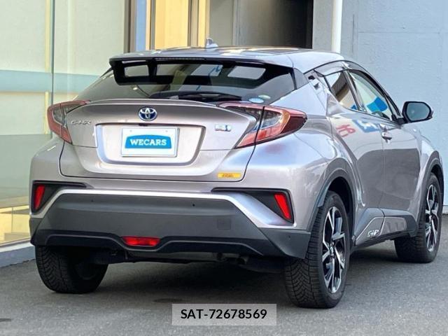 Toyota C-HR 2018-11 8328453-2
