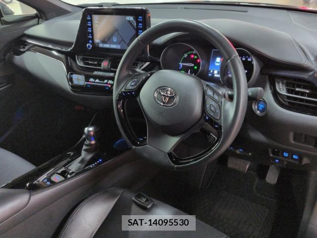 Toyota C-HR 2021-08 8328627-2