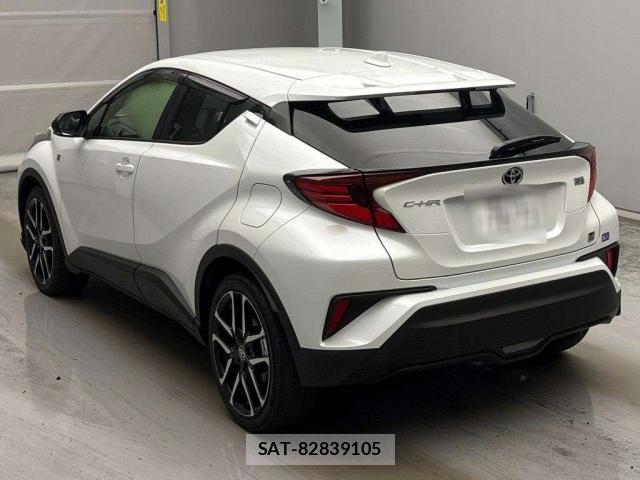 Toyota C-HR 2021-12 8328841-12