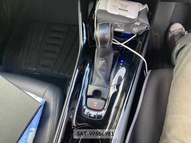 Toyota C-HR 2017-04 8328979-19