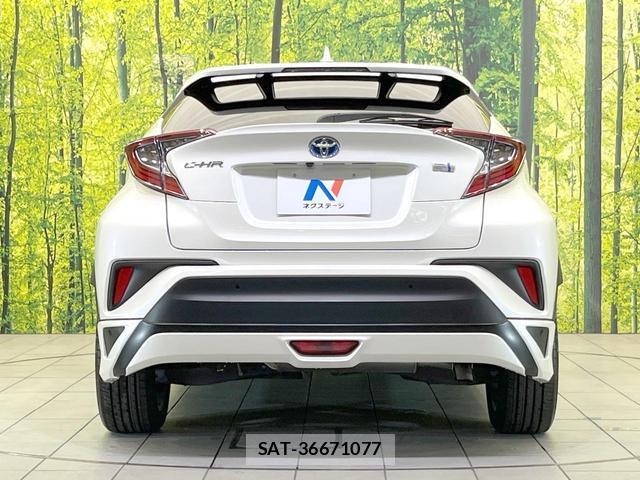 Toyota C-HR 2019-09 8329467-13