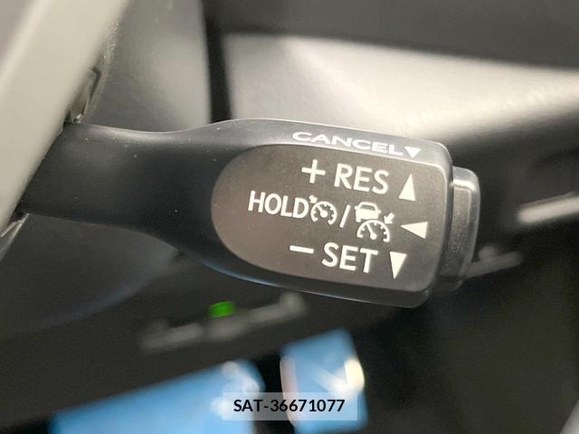 Toyota C-HR 2019-09 8329467-5