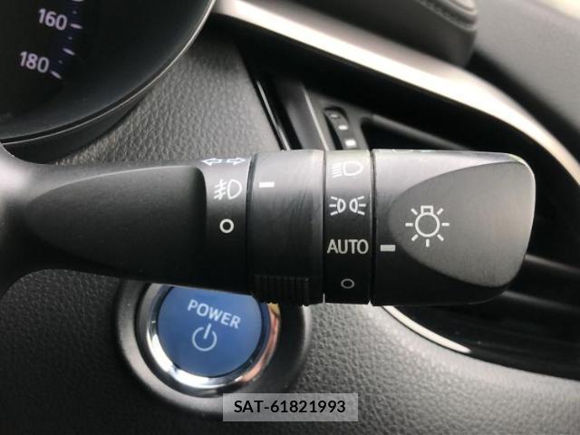 Toyota C-HR 2019-03 8329962-15