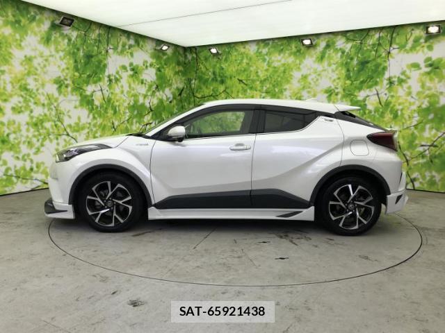 Toyota C-HR 2018-12 8329965-1