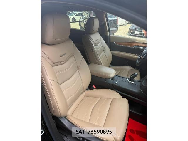 Cadillac XT5 2018-09 8330255-6