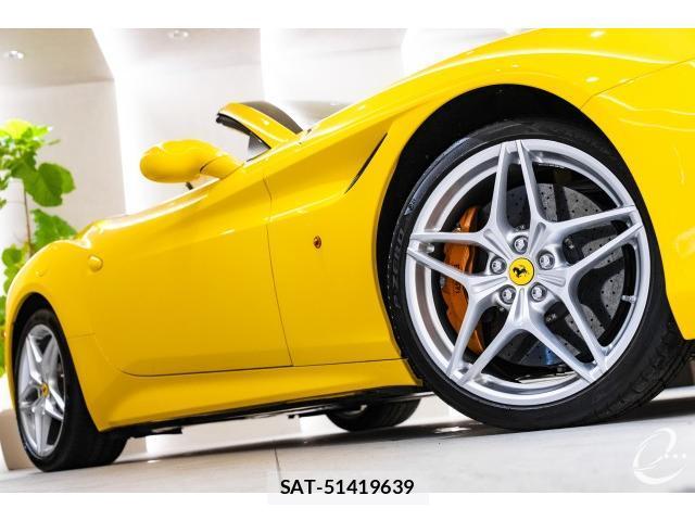 Ferrari California 2015-01 8328120-15