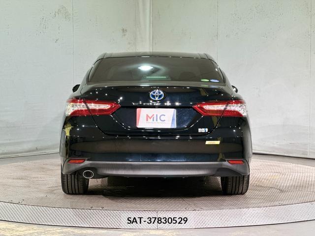 Toyota CAMRY 2018-03 8330192-15