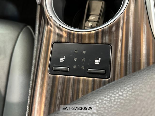Toyota CAMRY 2018-03 8330192-8
