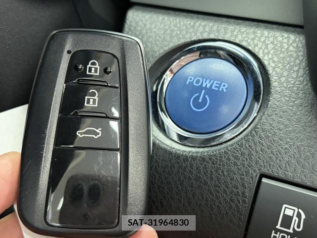 Toyota CAMRY 2020-03 8330351-7