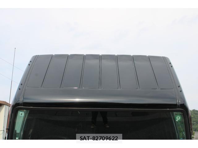 MITSUBISHI FUSO CANTER 2019-03 8327816-13
