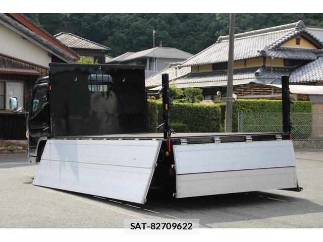 MITSUBISHI FUSO CANTER 2019-03 8327816-17