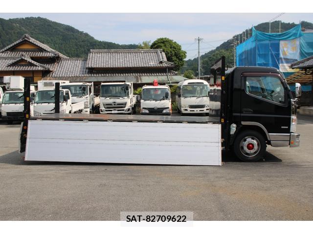 MITSUBISHI FUSO CANTER 2019-03 8327816-19