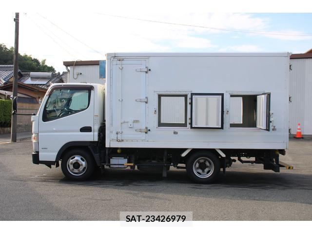 MITSUBISHI FUSO CANTER 2019-03 8327818-15