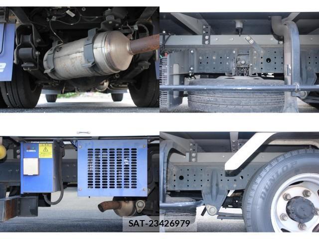 MITSUBISHI FUSO CANTER 2019-03 8327818-5