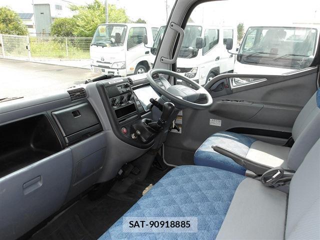 MITSUBISHI FUSO CANTER 2007-07 8328458-2
