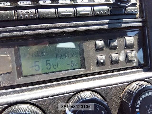 MITSUBISHI FUSO CANTER 2014-05 8330012-6
