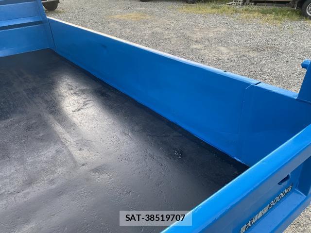MITSUBISHI FUSO CANTER 2002-03 8330677-11