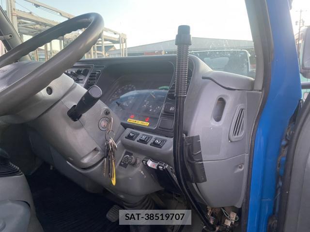 MITSUBISHI FUSO CANTER 2002-03 8330677-17