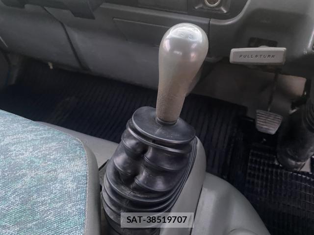 MITSUBISHI FUSO CANTER 2002-03 8330677-18
