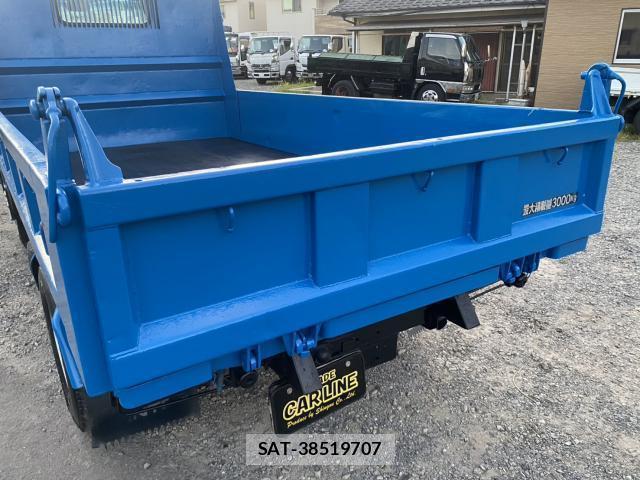 MITSUBISHI FUSO CANTER 2002-03 8330677-9