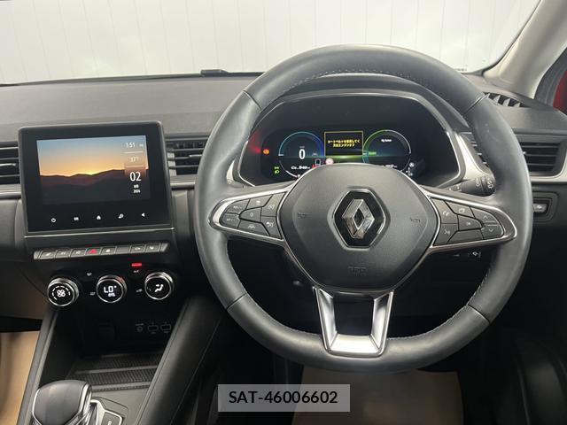 Renault CAPTUR 2023-09 8330157-10
