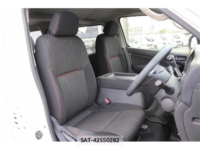 Nissan Caravan 2021-05 8328424-14