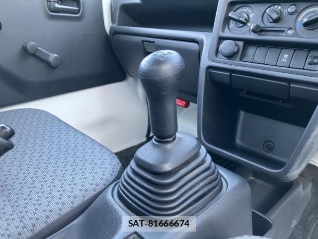Suzuki CARRY TRUCK 2022-09 8330083-13