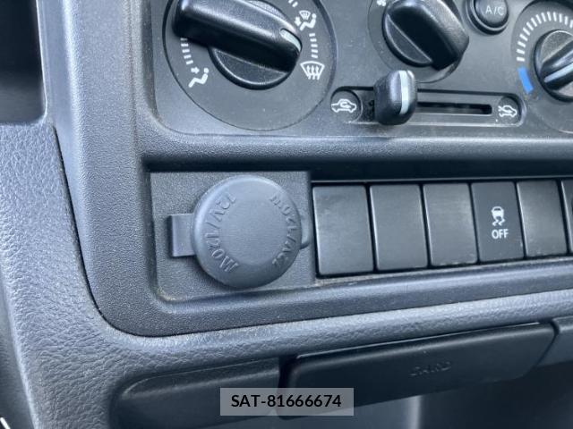 Suzuki CARRY TRUCK 2022-09 8330083-15