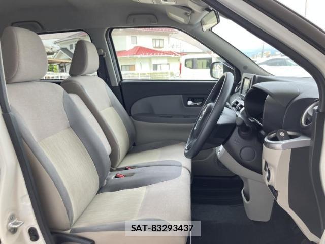 Daihatsu CAST 2016-11 8330575-3