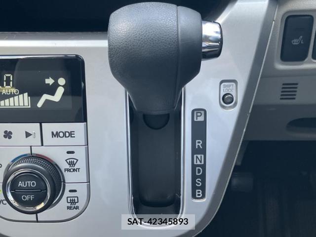 Daihatsu CAST 2020-03 8330601-17