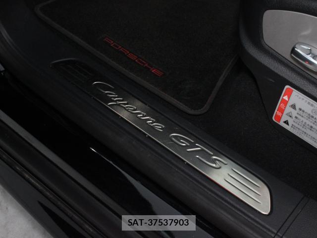 Porsche CAYENNE 2011-11 8329202-19