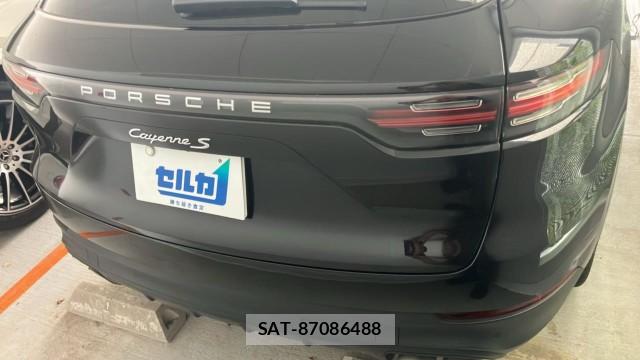 Porsche CAYENNE 2018-09 8329245-1