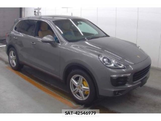Porsche CAYENNE 2015-08 8330042-0