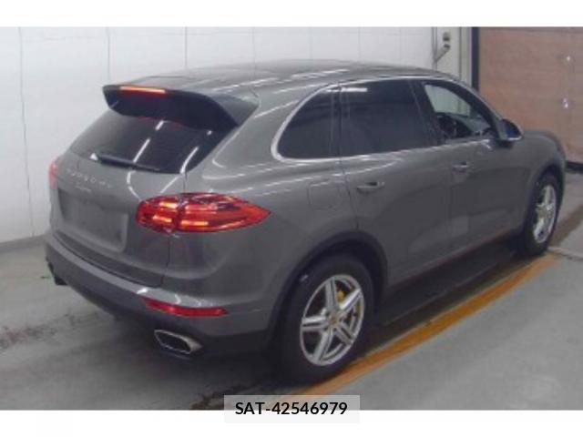 Porsche CAYENNE 2015-08 8330042-5
